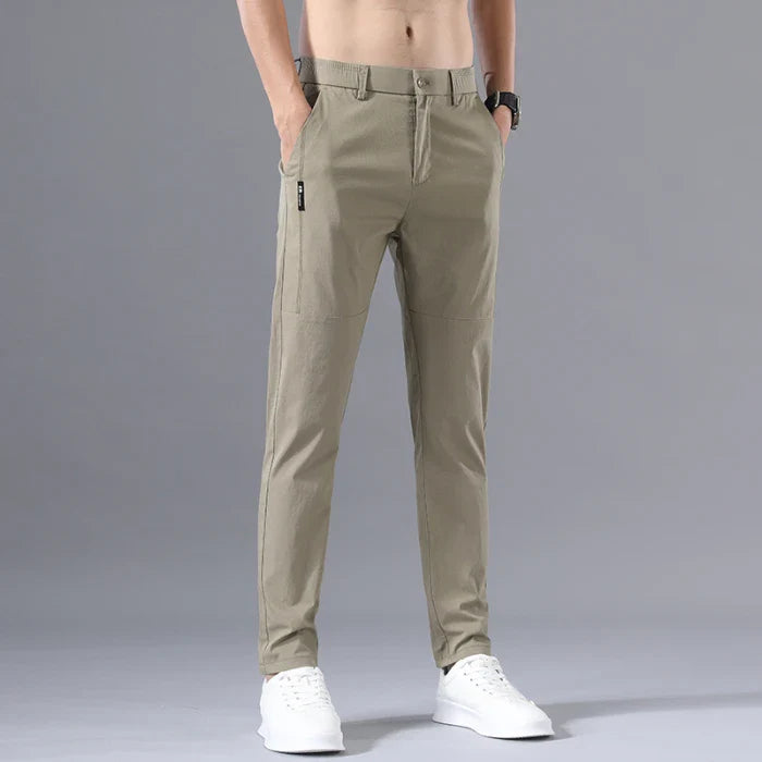 Chino informal para hombre