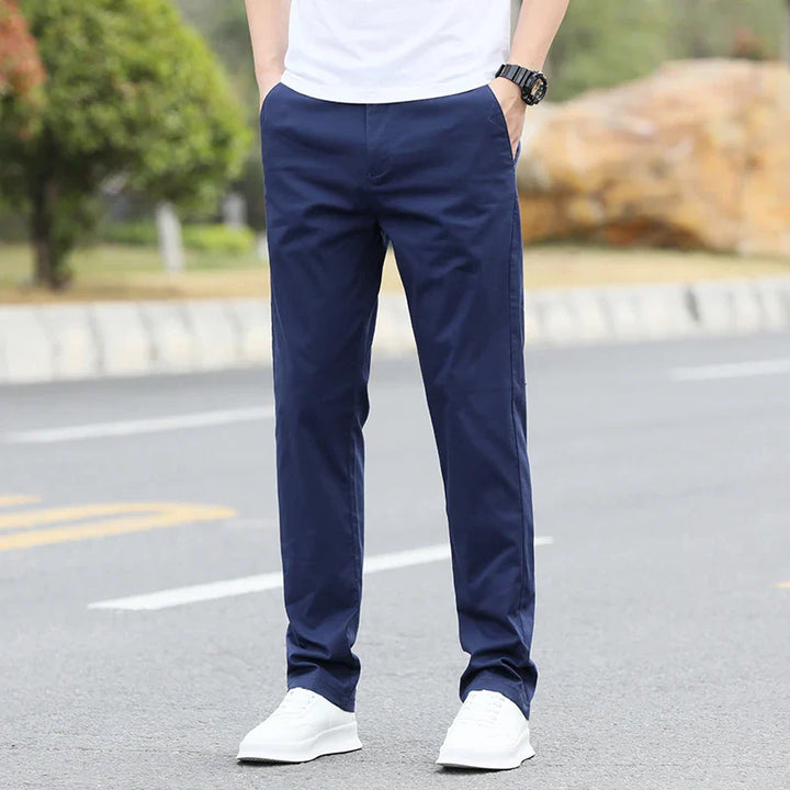 Chino transpirable para hombre